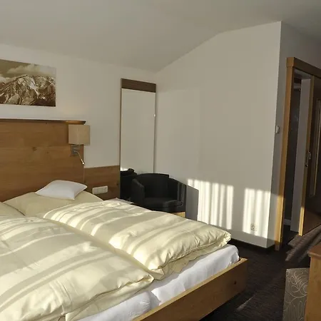 Edelweiss Apartments Schladming Room photo